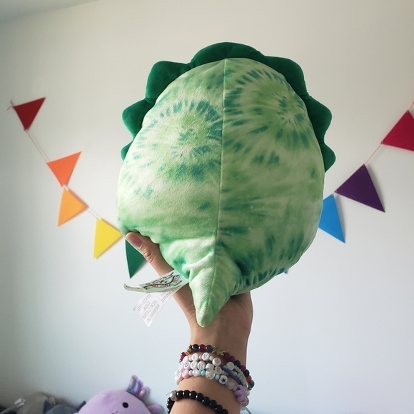 SQUISHMALLOWS Tie Dye dinosaur triceratops 8 inch - Picture 3 of 5